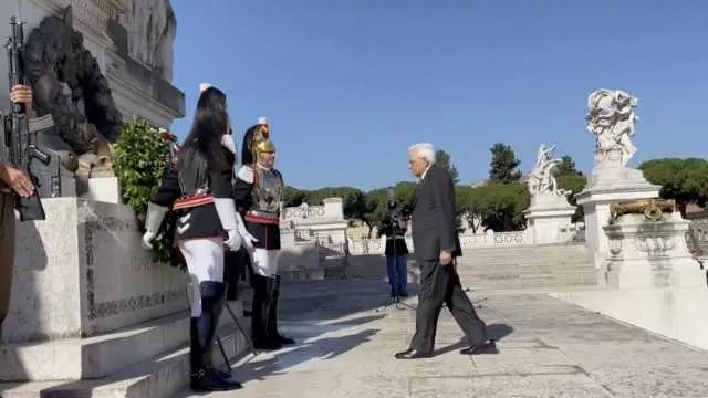 Youtg Net Giugno Mattarella All Altare Della Patria L Italia Si