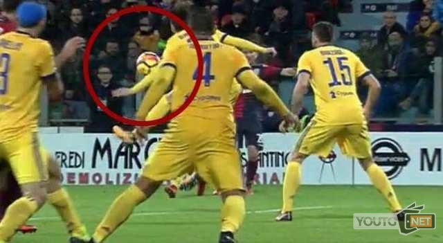 Cagliari Juve Bernardeschi