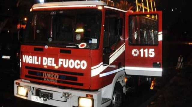 Vigili Del Fuoco Notturna