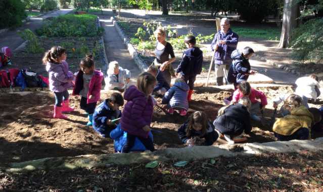 Orto Elfico Bambini Maestre Giardiniere