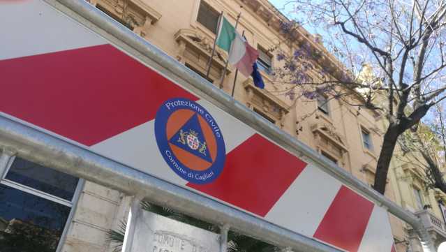 Crollo Palazzo Transenne Largo Carlo Felice 3