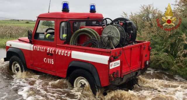 Vigili Del Fuoco Esondazione Uno