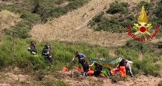 Vigili Del Fuoco Incidente Meana Sardo Trattore Ribaltato