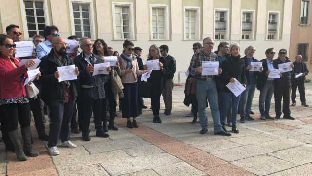 Protesta Giornalisti Piazza Palazzo 2