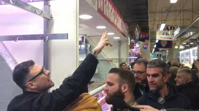Contestatore Salvini 270219