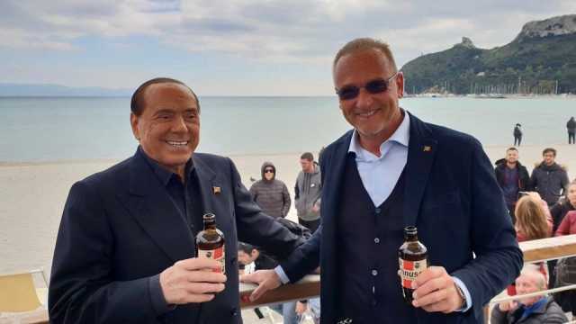 Berlusconi Cappellacci Poetto 2