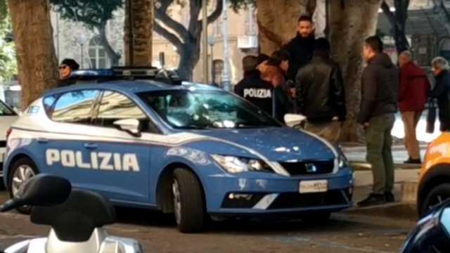 Polizia Piazza Carmine