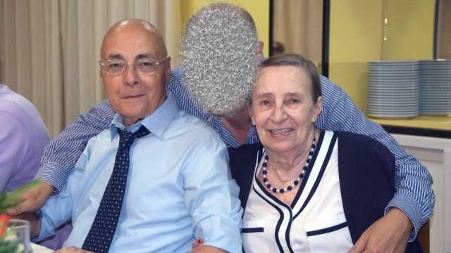 Benito Lai Con La Moglie