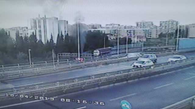Auto In Fiamme Viale Marconi