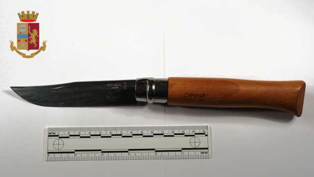 Coltello Sequestrato