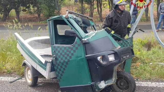 VIGILI DEL FUOCO MOTOCARRO