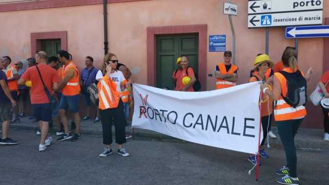 Lavoratori Porto Canale