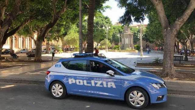 Polizia Piazza Del Carmine