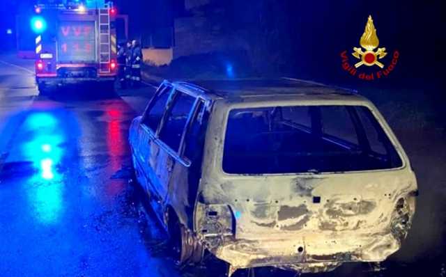 Auto Incendiate Quartu Dolia