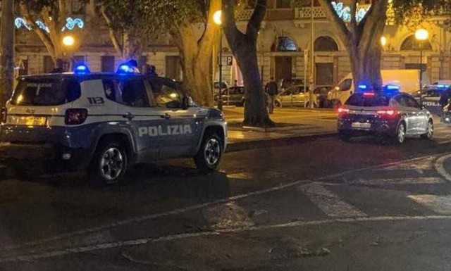 Polizia Piazza Del Carmine