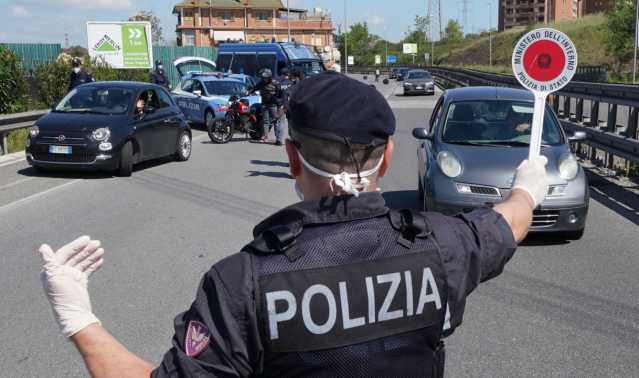 Spacciatore Polizia Alt