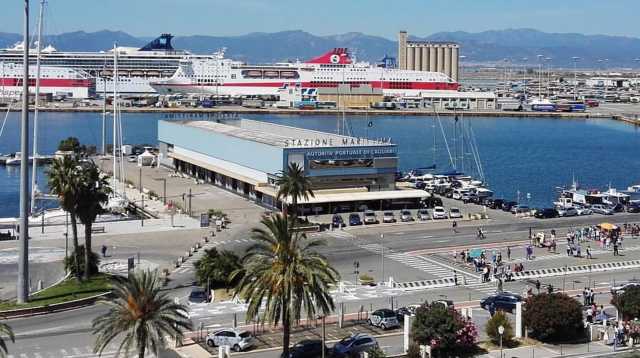 Porto Cagliari Dallalto Ok