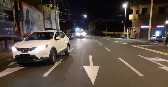 Auto Contro Bici Via Bac