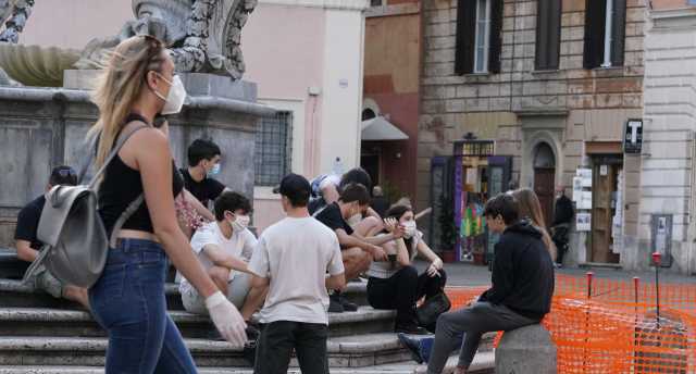 Gruppo Ragazzi Mascherine