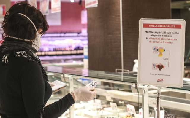 Guanti Mascherina Supermercato