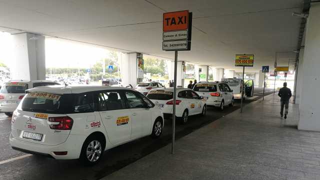 Aeroporto Elmas Taxi