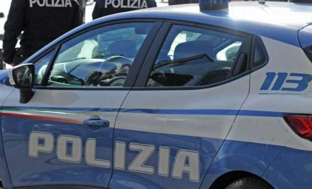 Polizia Auto E Agenti