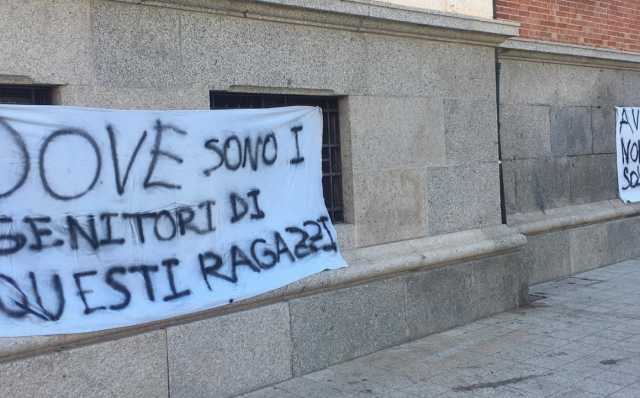 Piazza Uuu