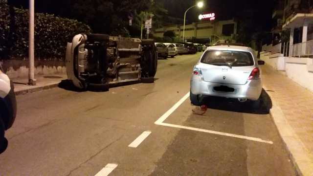 Auto Ribaltata Dopo Scontro Veicoli