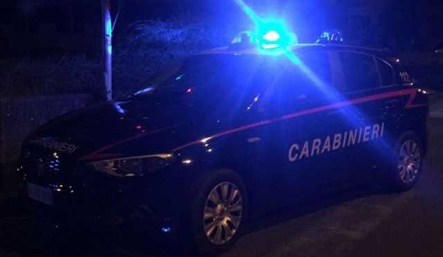 Carabinieri Notte Sparo