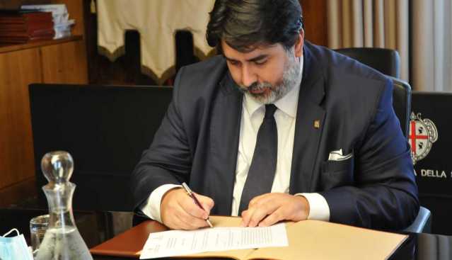 Solinas Firma Manovra