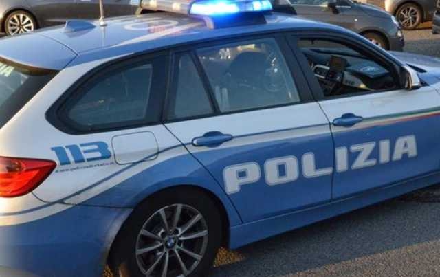 Polizia Arresto Spaccio Domiciliari