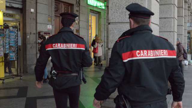 Carabinieri Via Roma