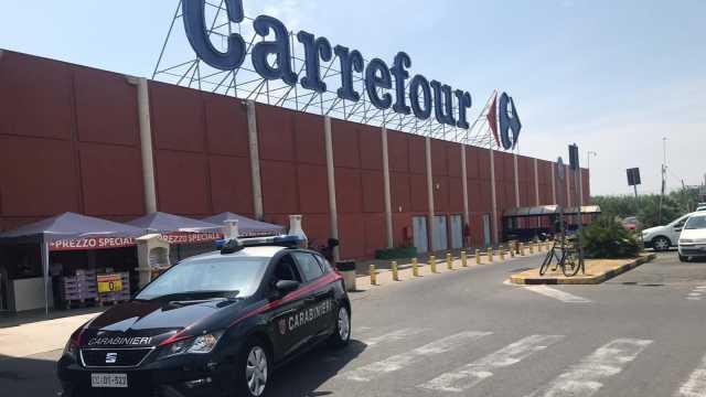 Carrefour Ruba Ladro