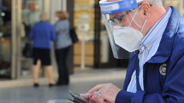 Mascherina In Strada