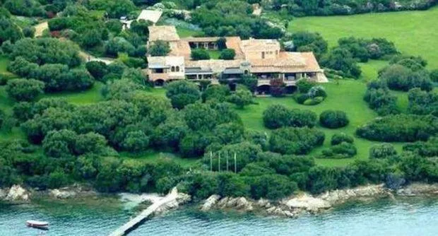 La Villa Certosa di Berlusconi vale 259 milioni ma YouTG.NET