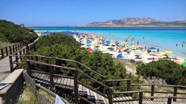 La Spiaggia De La Pelosa