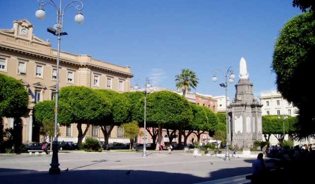 Cagliari Piazza Del Carmine