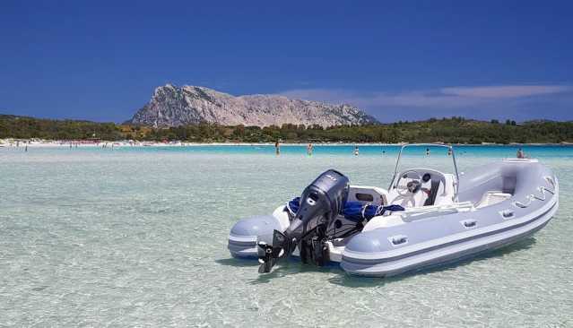 Gommone E