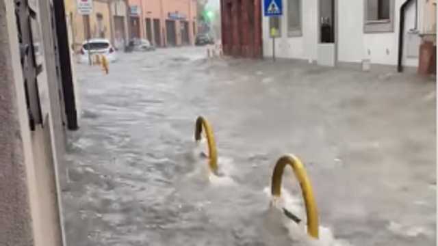 Via Italia Ooo