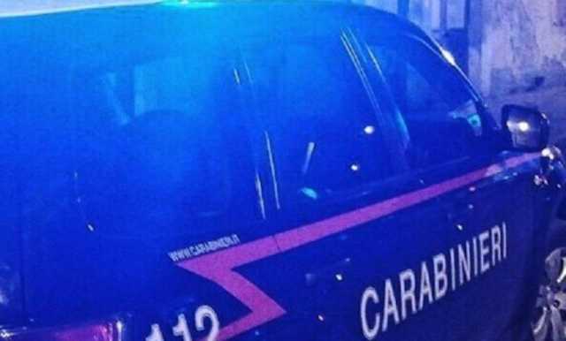 Auto carabinieri notte