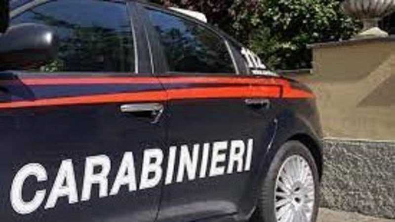 Un'auto dei carabinieri 