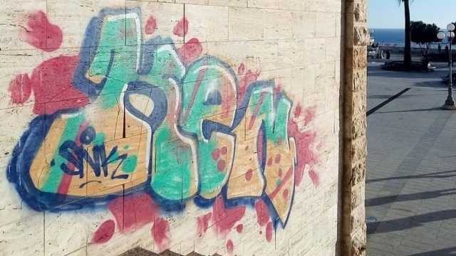 Bastione ancora sfregiato a Cagliari
