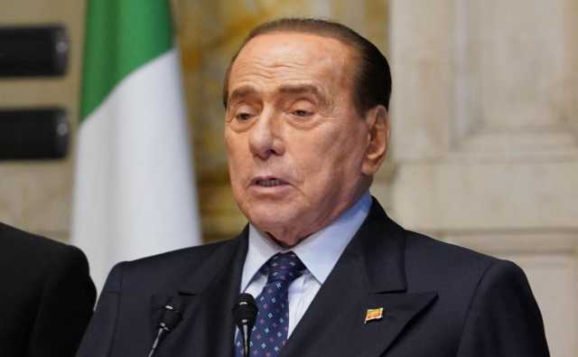 Quirinale, Berlusconi ritira la candidatura: 