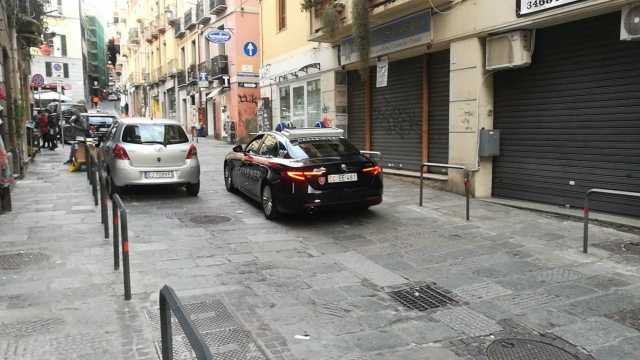 Controlli dei carabinieri alla Marina 