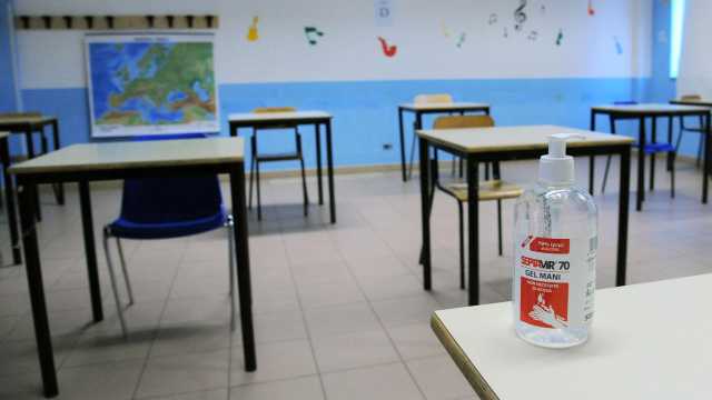 Rientro a scuola il 10 gennaio in Sardegna
