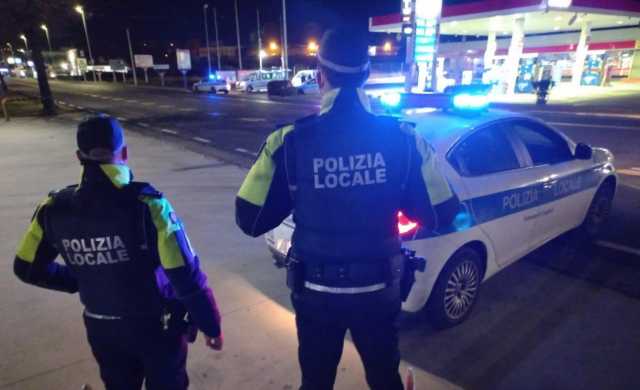 Viale Marconi posto di blocco