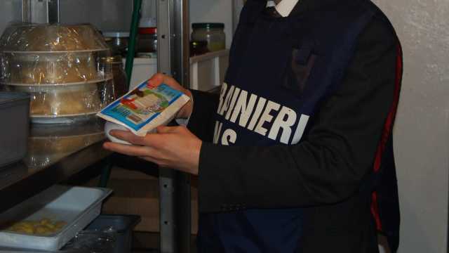 Ispezione dei Nas a Cagliari