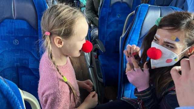 L'arrivo del primo gruppi di bambini 