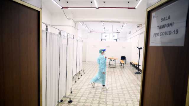 Una sala per i tamponi