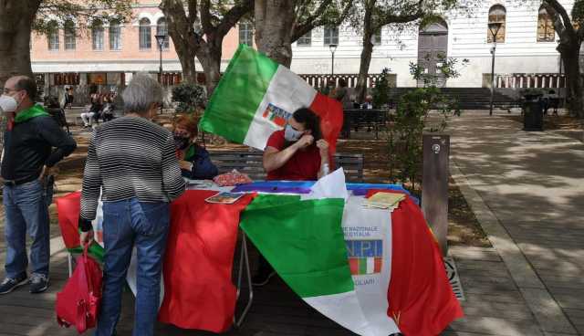 Anpi piazza garibaldi